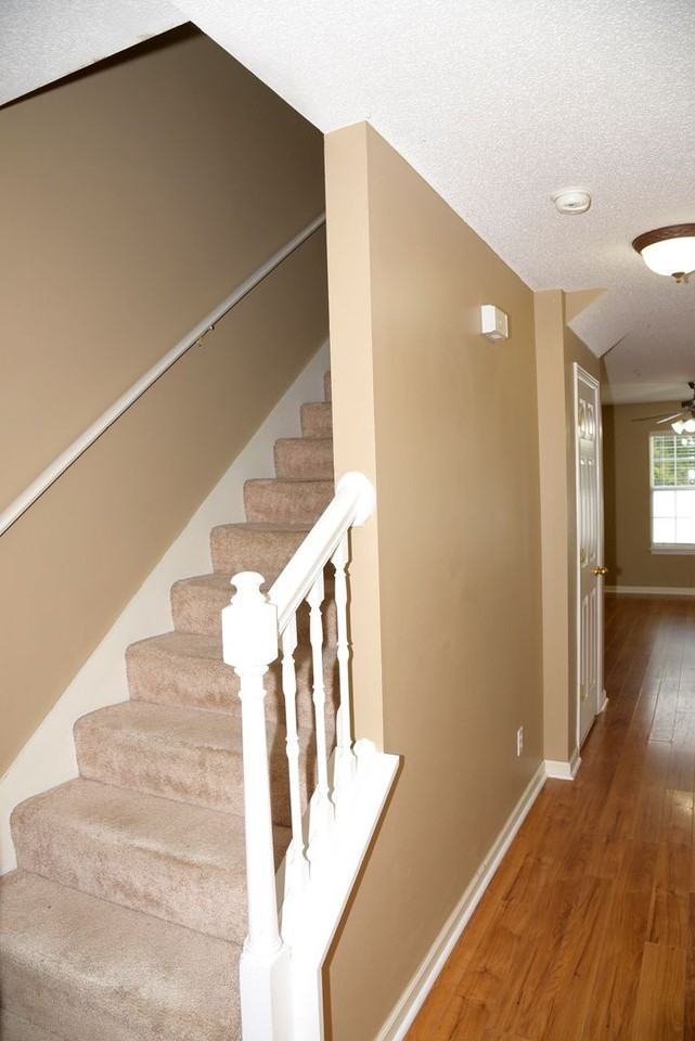 406 Crooked Pine Trl - Photo 2 of 17