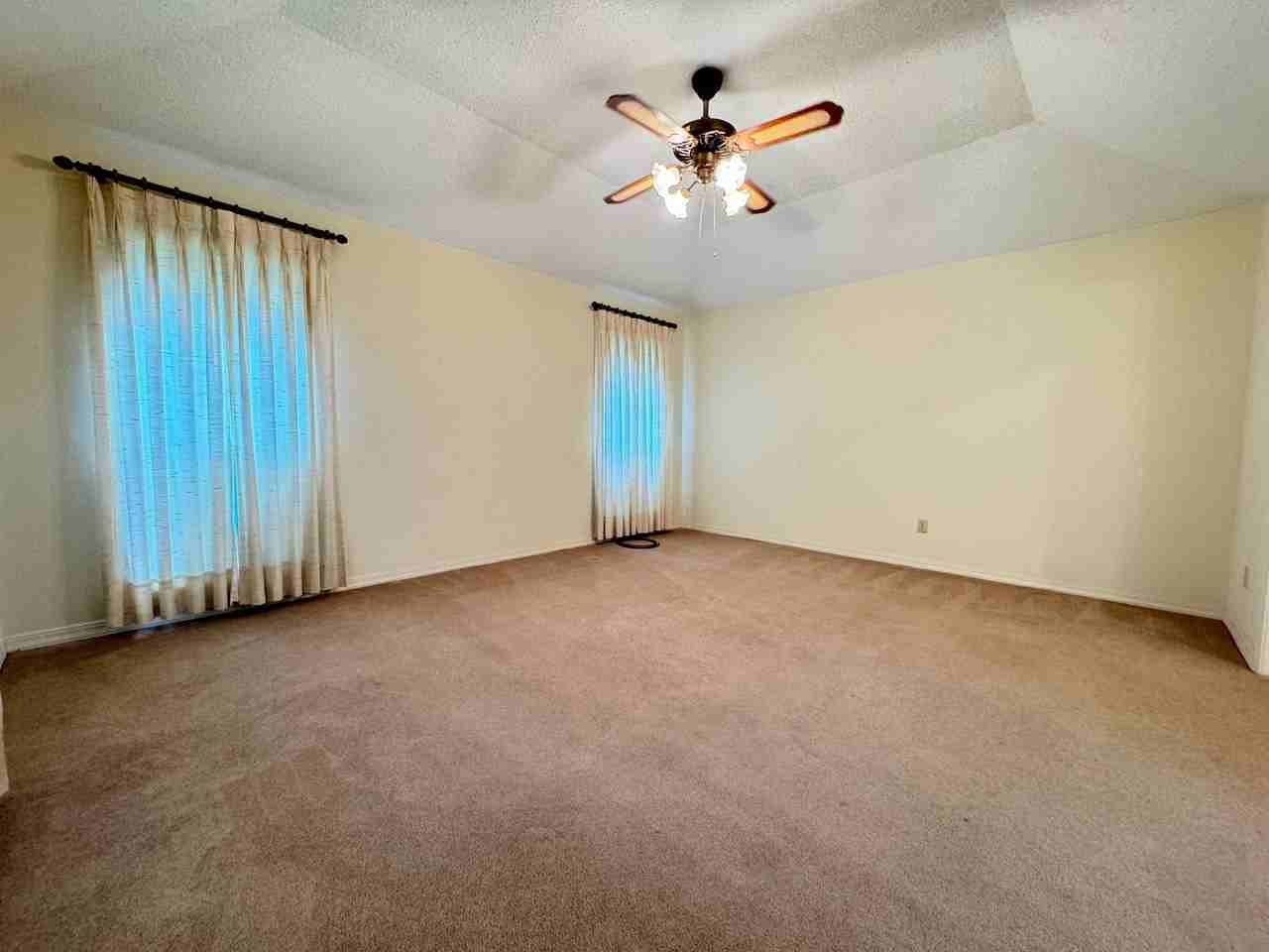 2409 Melody Ln - Photo 6 of 18
