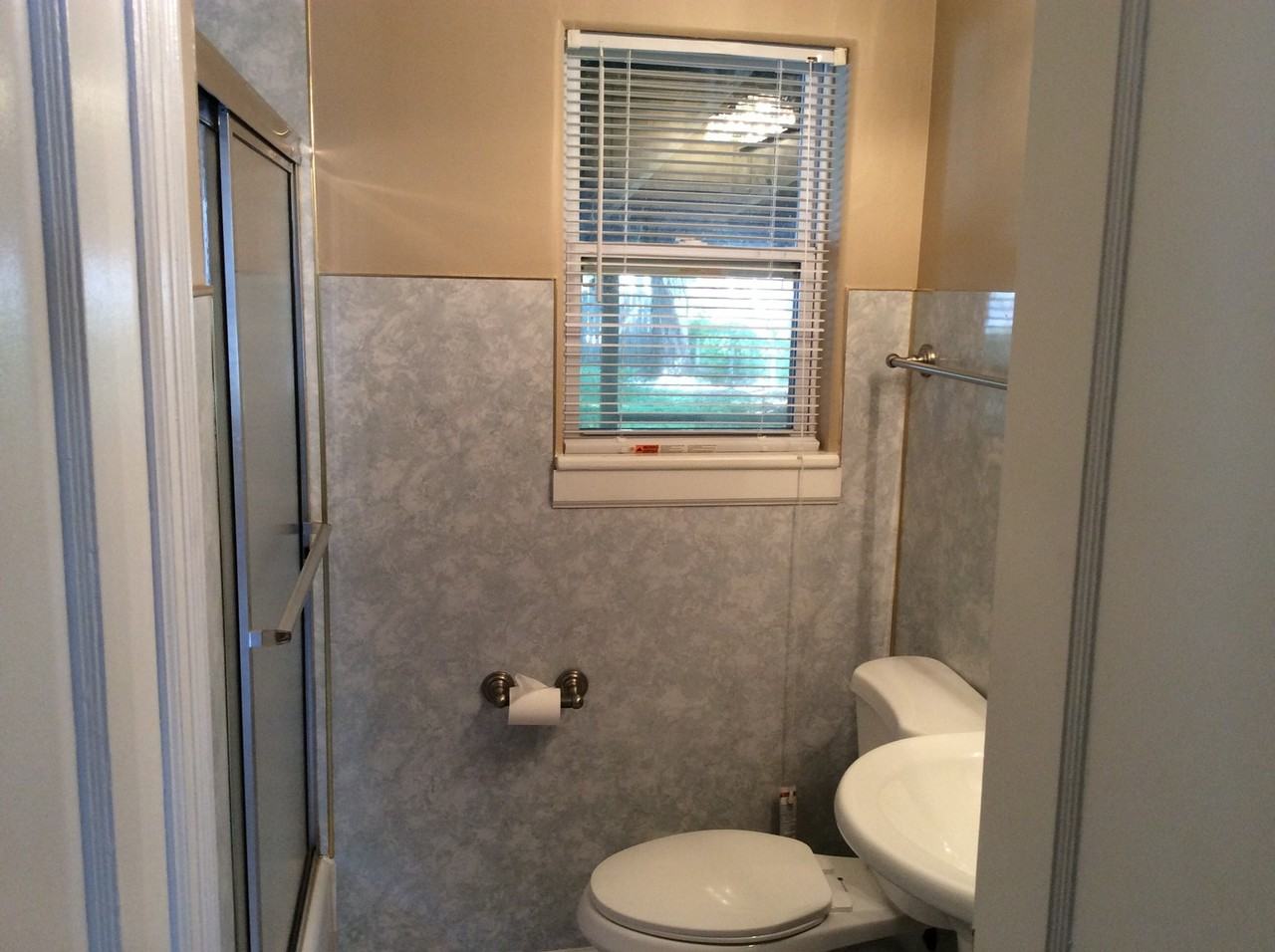 5134 University Ave - Photo 4 of 8