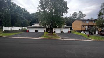 featured image of 805 805 807 809 811 Briar Lane