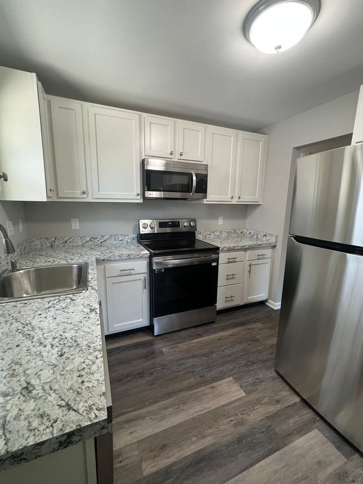 2758 Beulah Rd - Photo 6 of 33