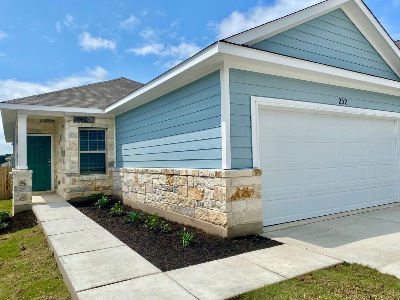 252 Wild Wind Trl - Photo 2 of 19