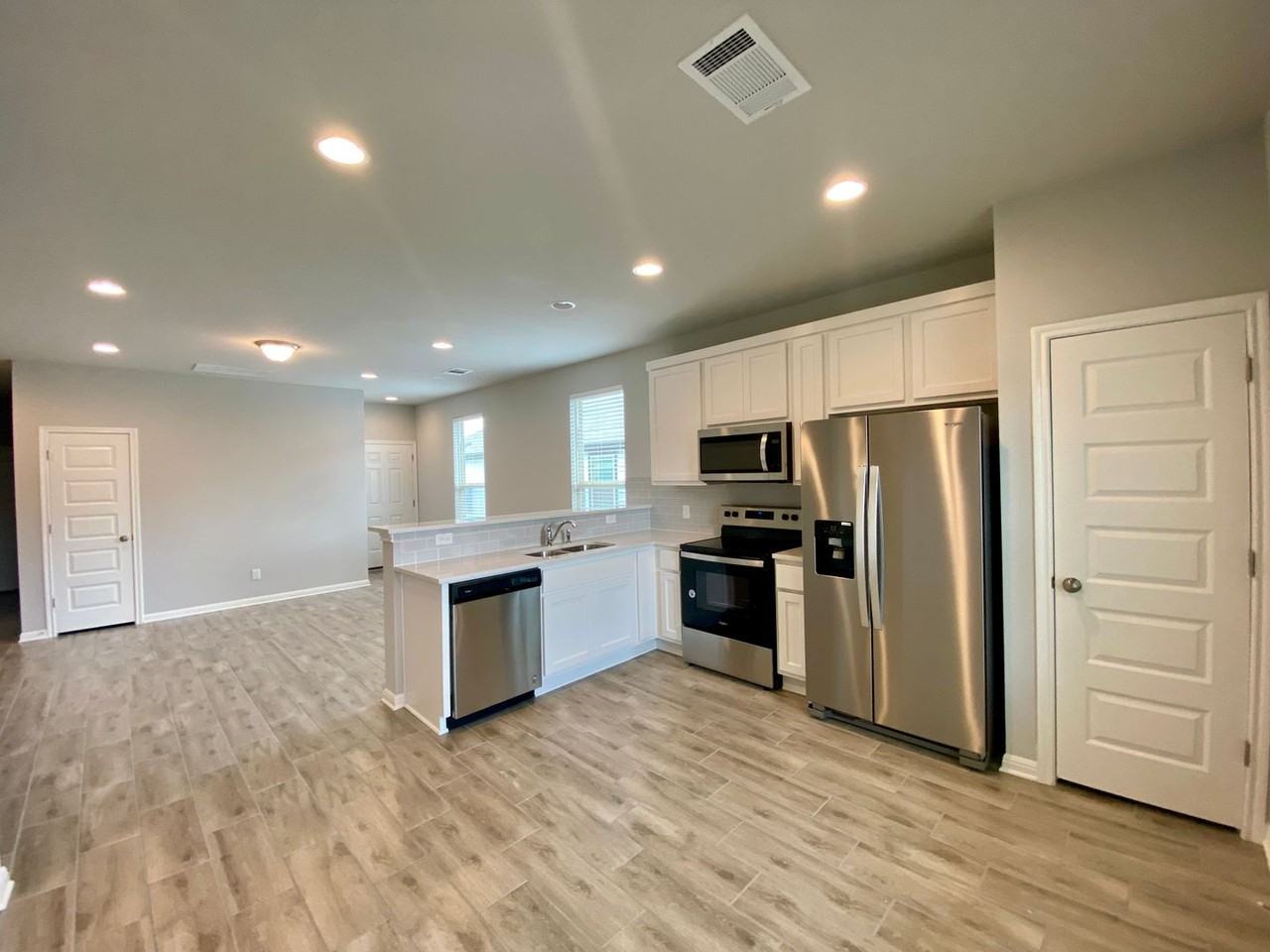 252 Wild Wind Trl - Photo 7 of 19