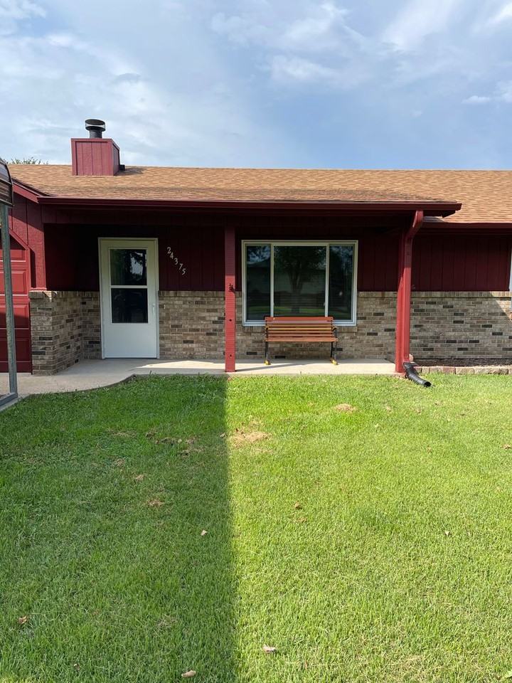 24375 Sidney Rd - Photo 2 of 37