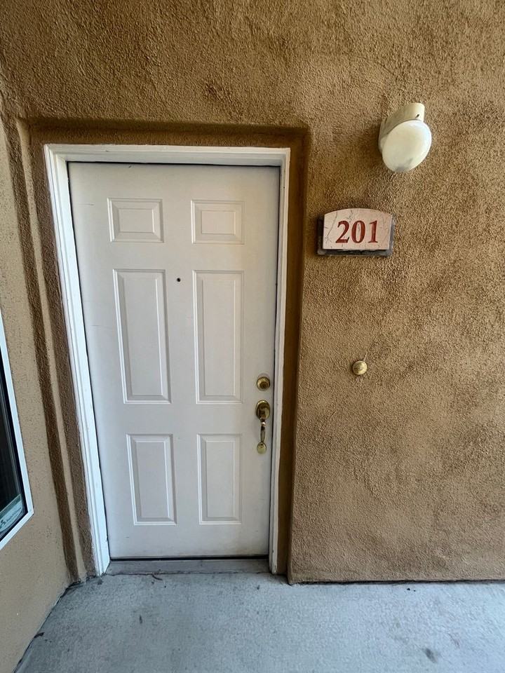 8728 Red Rio Dr #201 - Photo 5 of 38