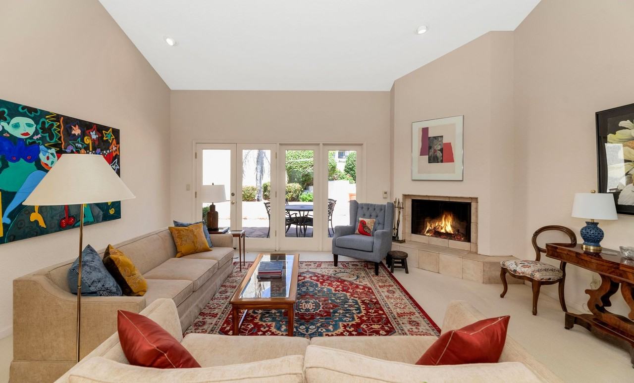 2626 E Arizona Biltmore Cir - Photo 7 of 30