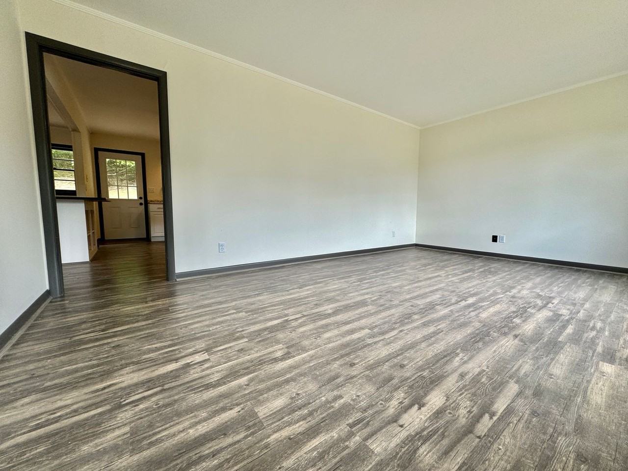 2256 S Berrys Chapel Rd - Photo 4 of 20