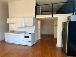 featured image of 772 N High St