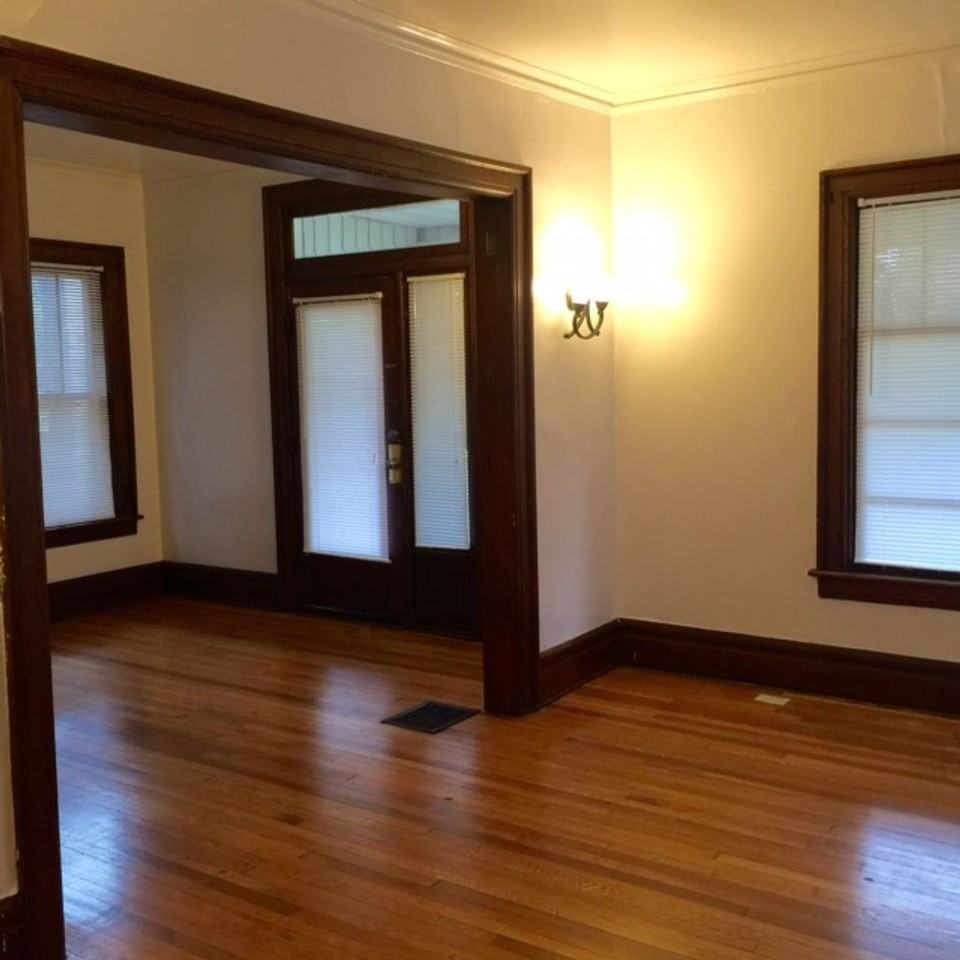156 E Lane Ave - Photo 4 of 17