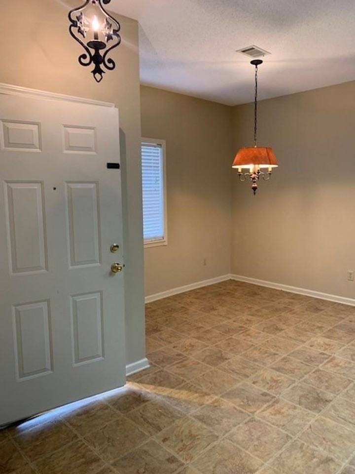 11 Thornbury - Photo 6 of 19