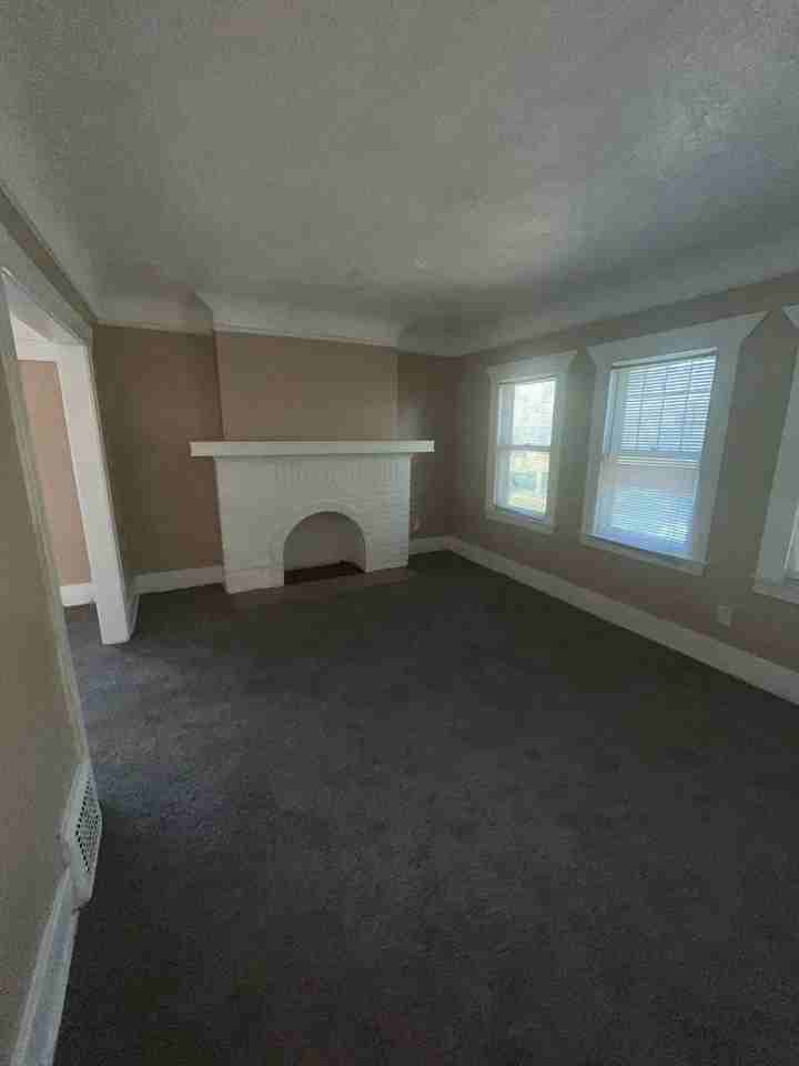 2645 W Grand - Photo 2 of 18