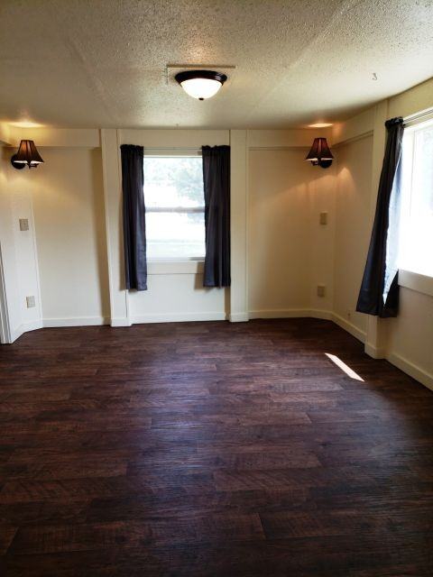 802 Howard Ave - Photo 3 of 6