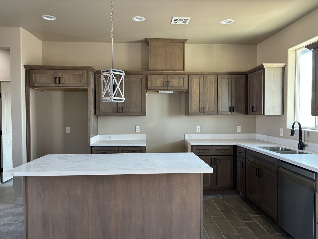 7837 E 34th St #NA - Photo 2 of 8