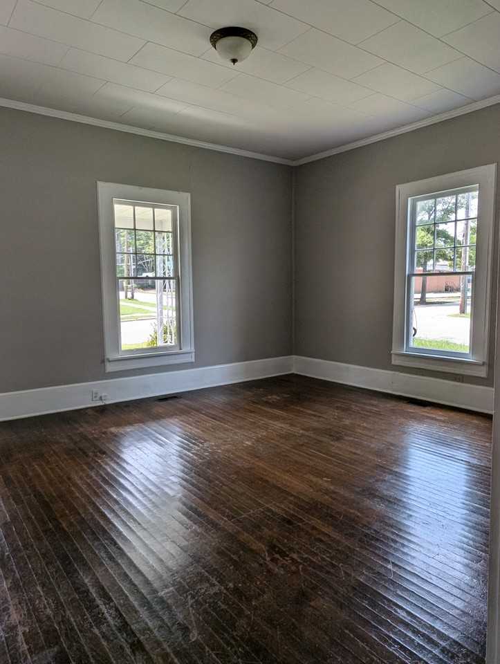 510 Woodard St Ne #NA - Photo 2 of 12