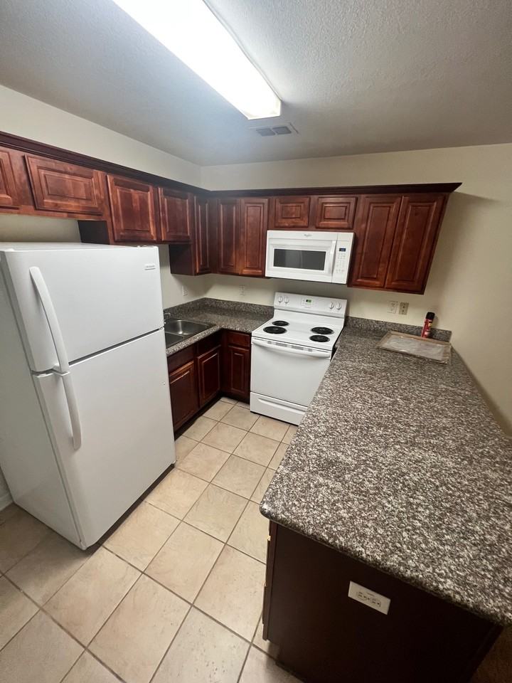 13126 Tracewood Dr #A - Photo 2 of 8