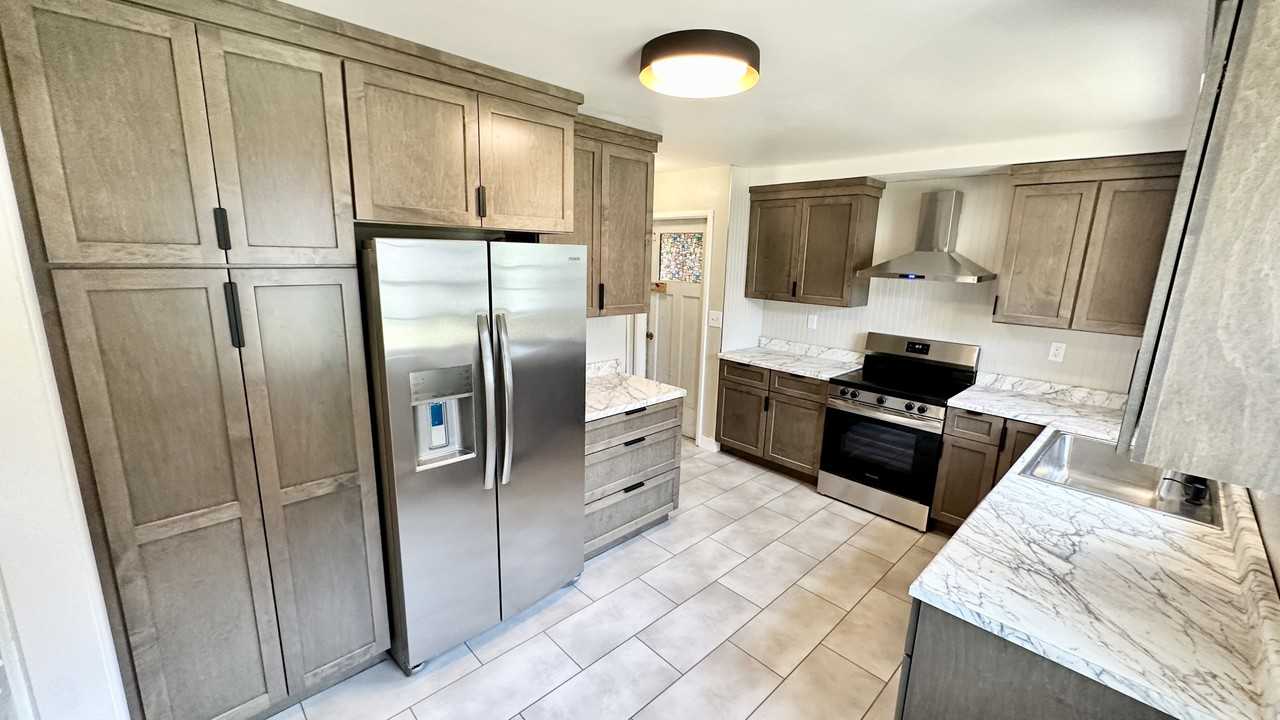 2101 S 6th Ave #NA - Photo 3 of 19