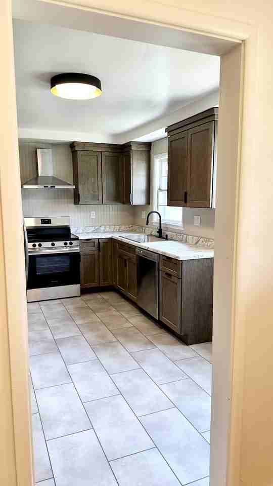 2101 S 6th Ave #NA - Photo 6 of 19