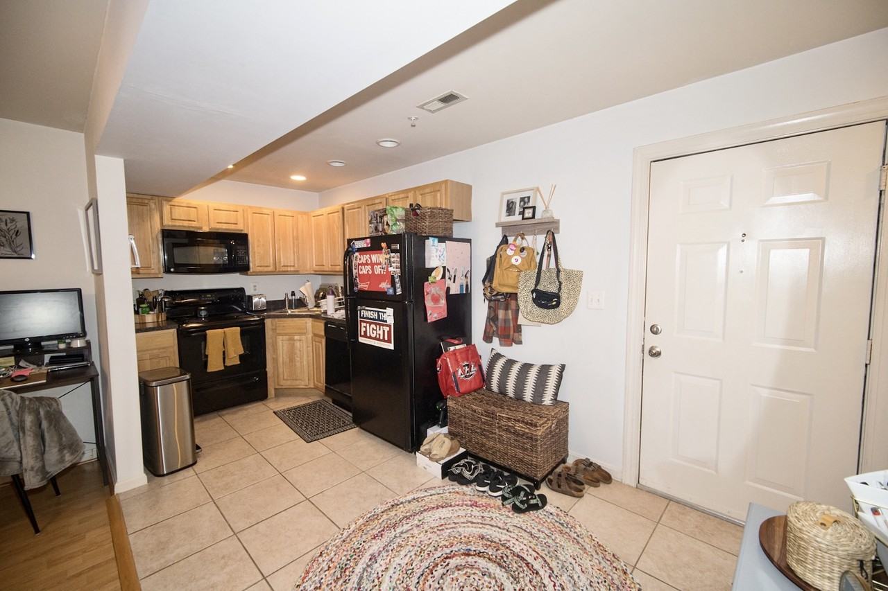 734 Park Rd Nw #104 - Photo 7 of 22