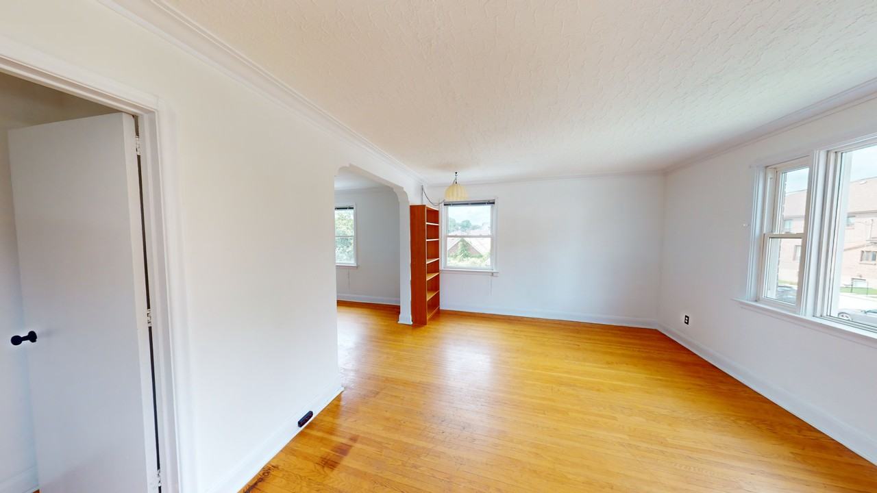 ST CLAIR AVE W & VAUGHAN RD - Photo 2 of 20