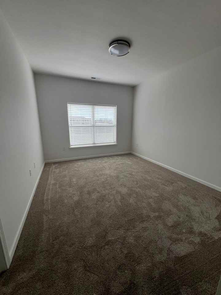 Hidden Creek Apartments - Photo 3 of 7