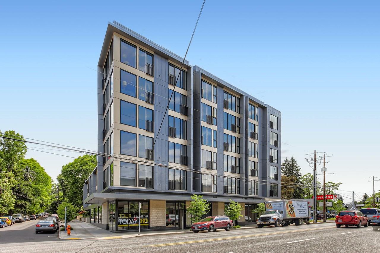 Rose City Flats: New Apartments near the Iconic Hollywood District - Photo 4 of 24