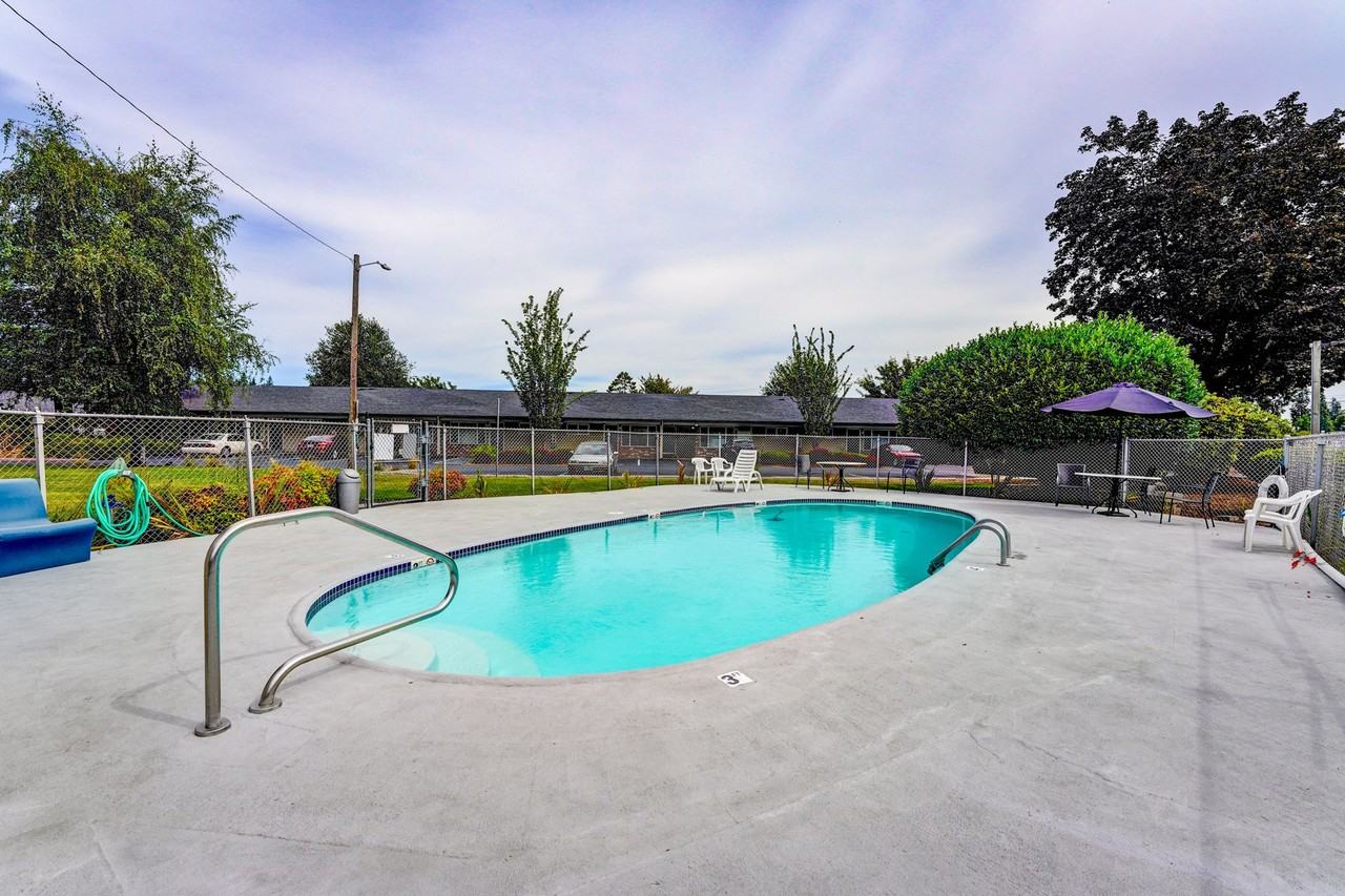 Fairway Village - Photo 3 of 23