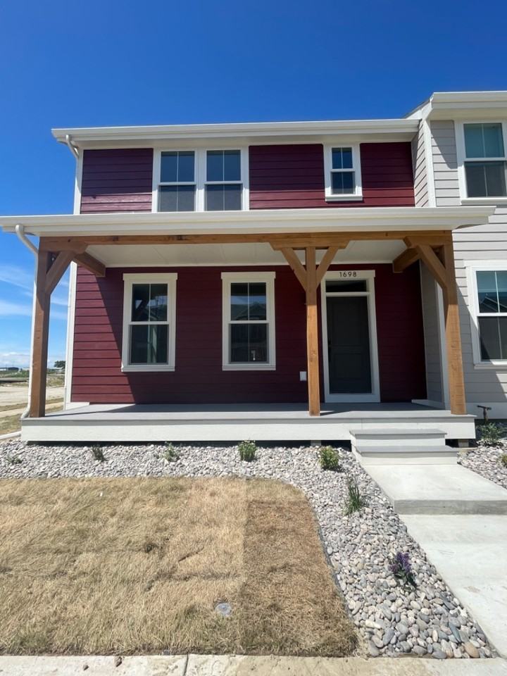 1698 St George Blvd - Photo 2 of 25