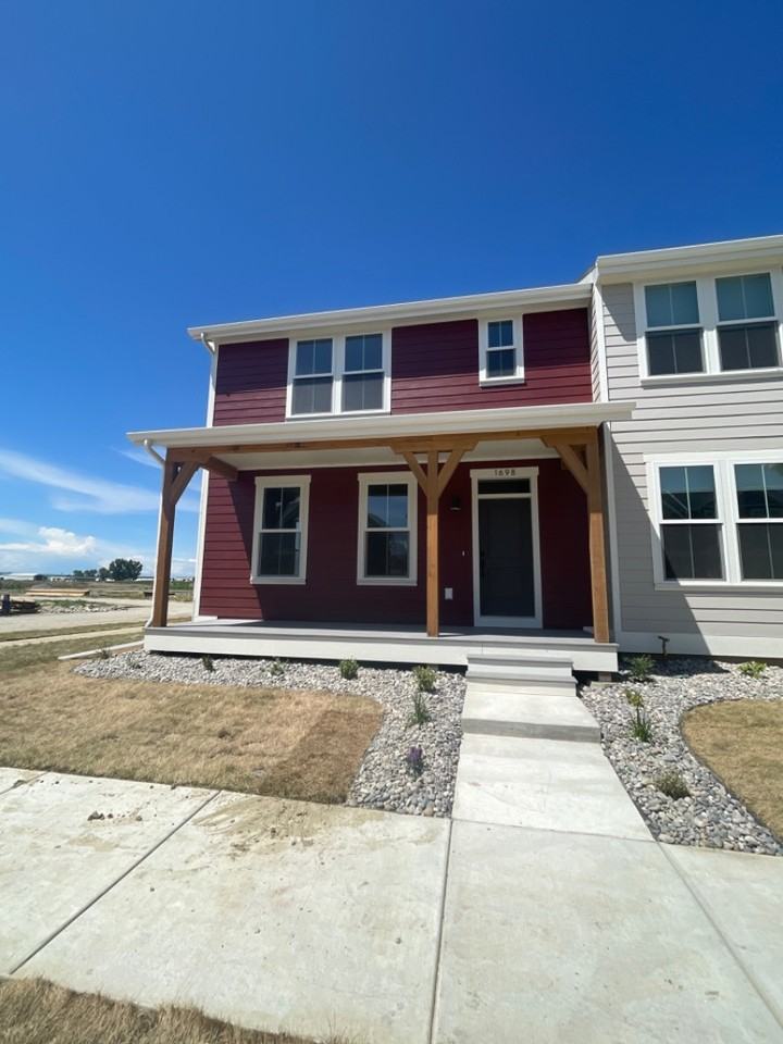 1698 St George Blvd - Photo 3 of 25