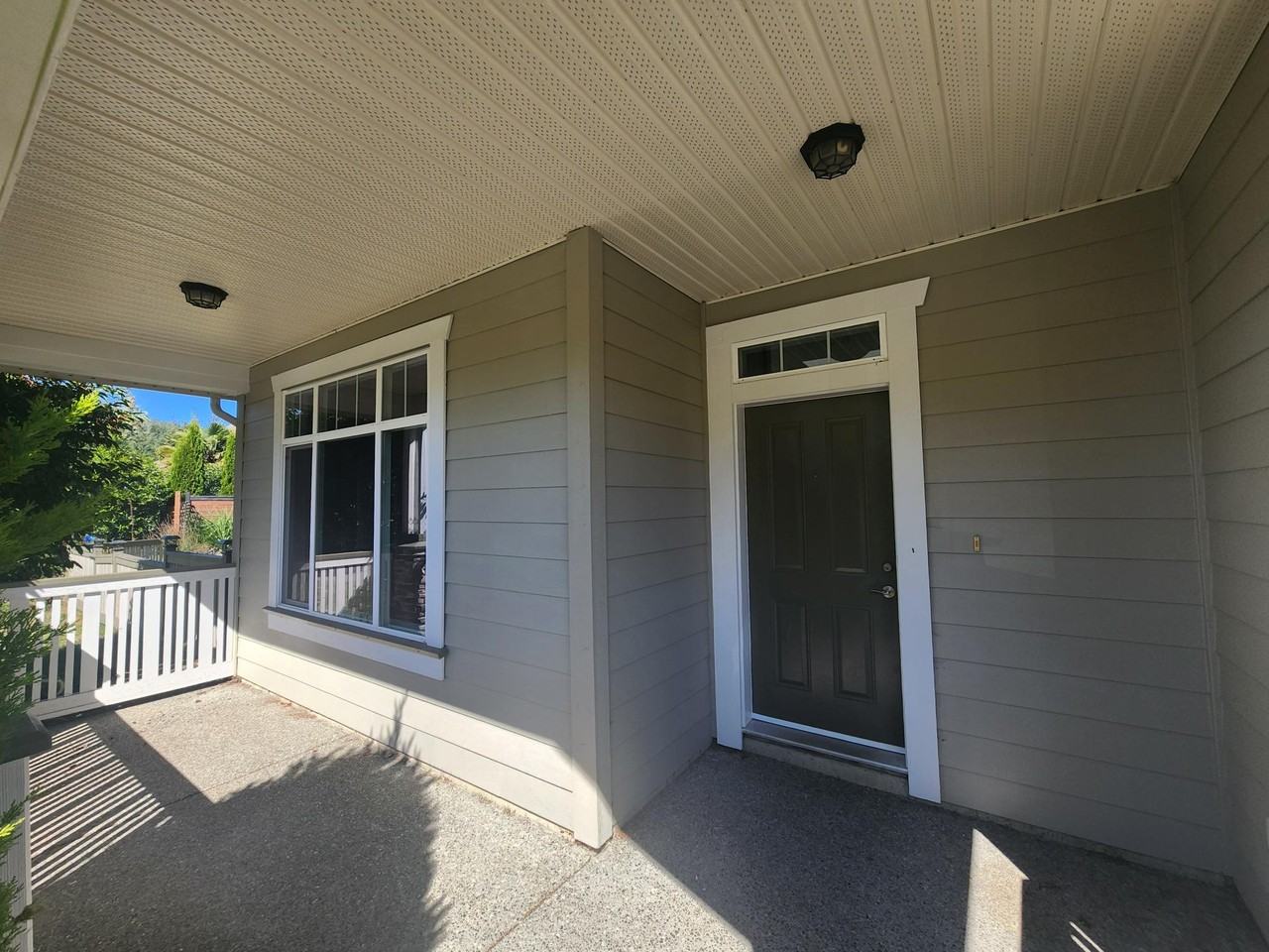 2471 Driftwood Dr #1 - Photo 2 of 22
