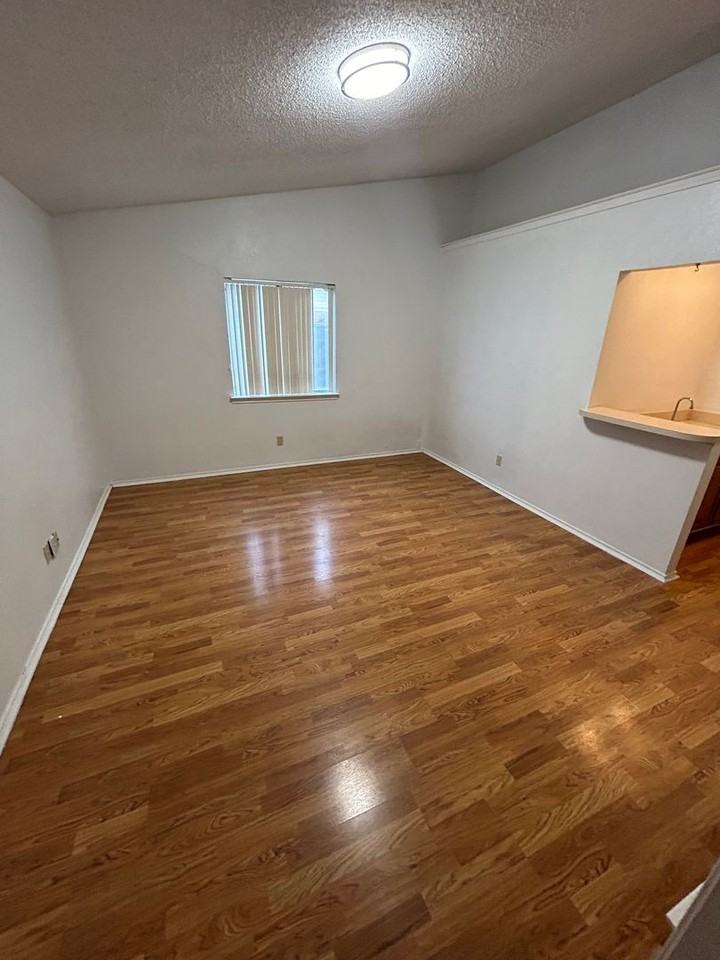 3702 Bond St - Photo 7 of 22