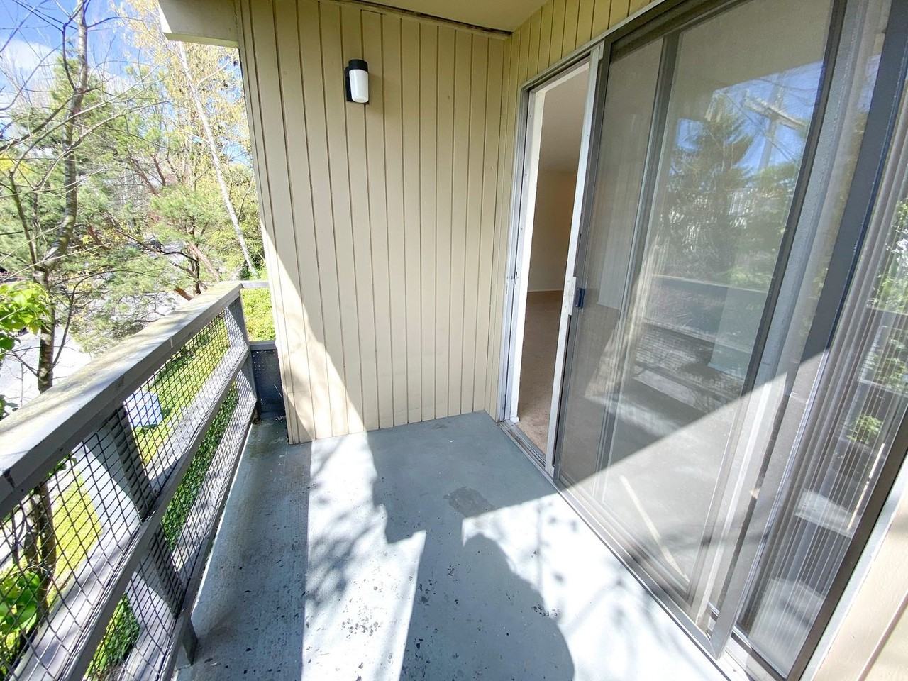 Crestwood Apartments - Photo 3 of 28