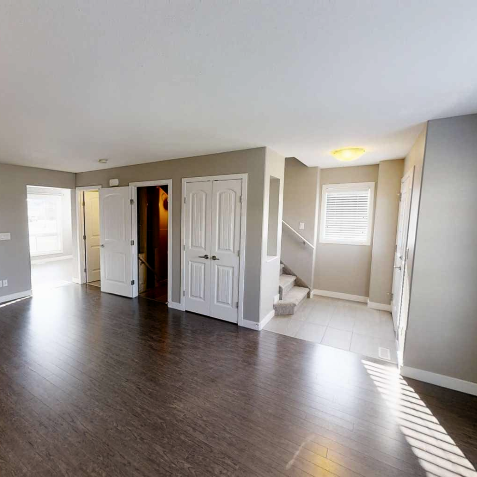 8823 96 Ave - Photo 3 of 15