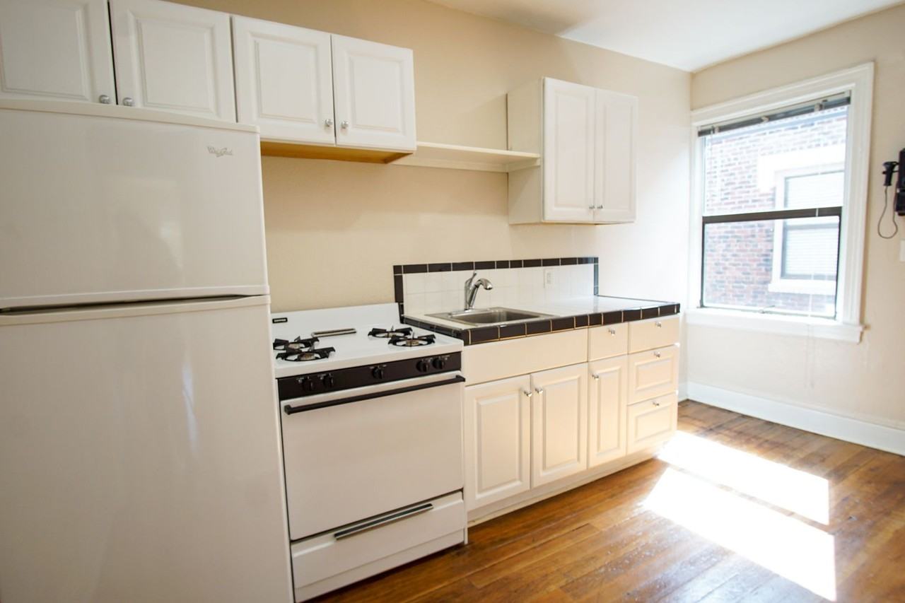 130 Nw 19th Ave #211 - Photo 6 of 11