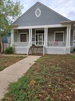 featured image of 925 12th St