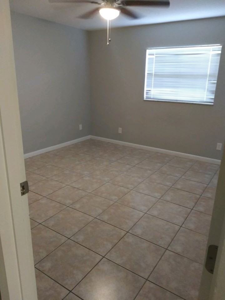 614 Cortez St - Photo 7 of 23