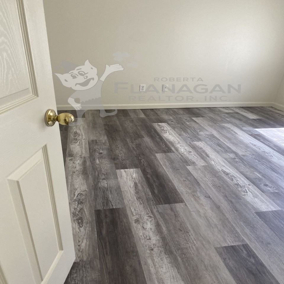 2103 Kennedy Ct - Photo 5 of 8