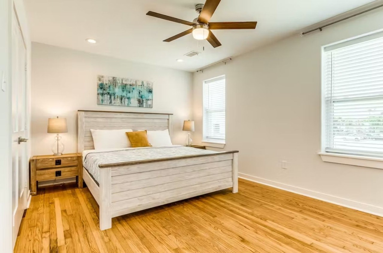 2424 Avenue P - Photo 6 of 9