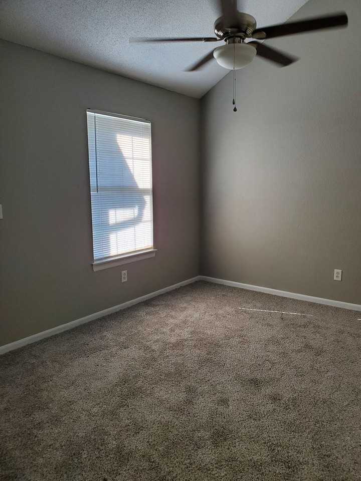 115 Cambridge Meadows Dr - Photo 4 of 4
