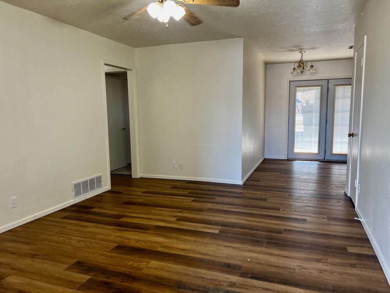 1420 Beaumont St - Photo 3 of 13