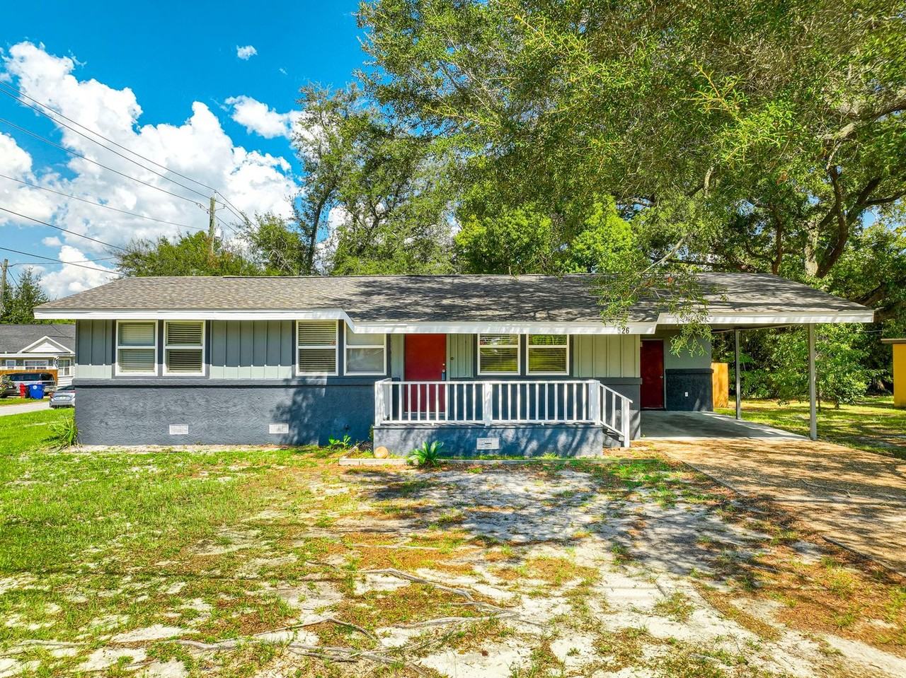 526 Bay Ave - Photo 3 of 35