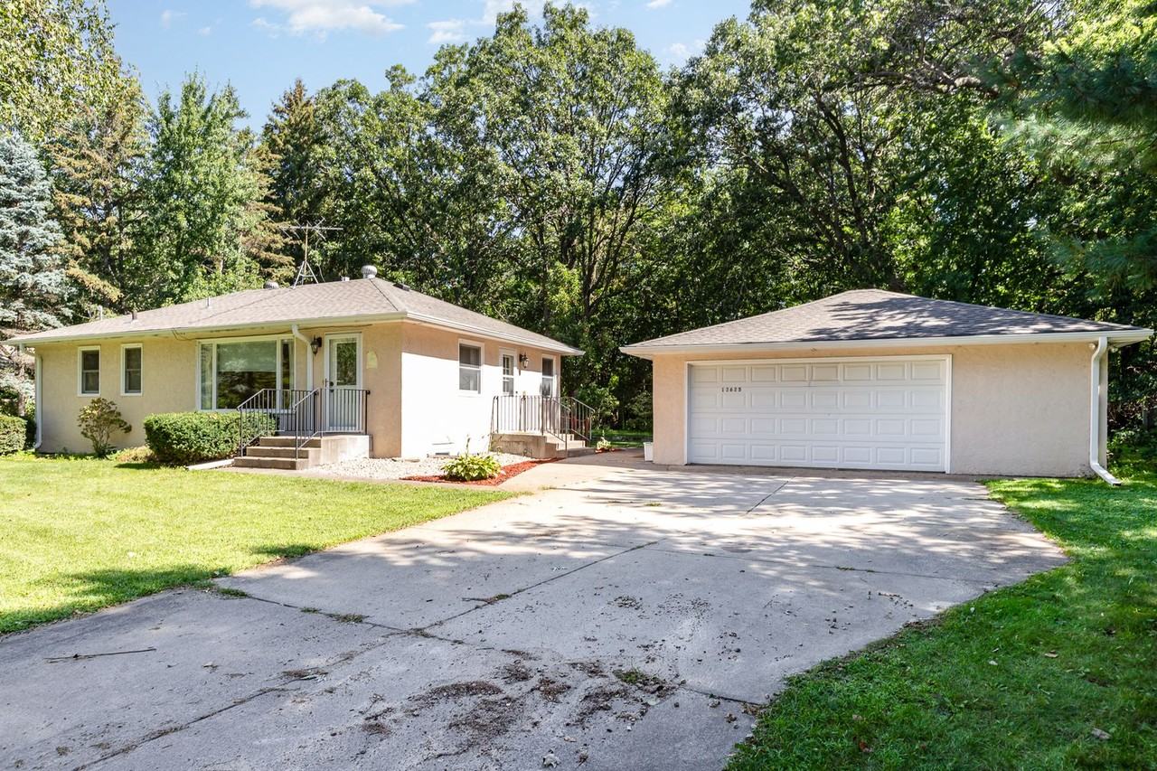 13625 Gladiola St Nw - Photo 2 of 28