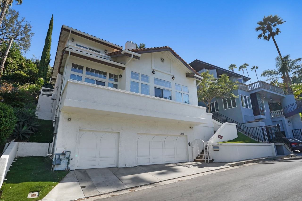 3832 Shannon Rd - Photo 4 of 50