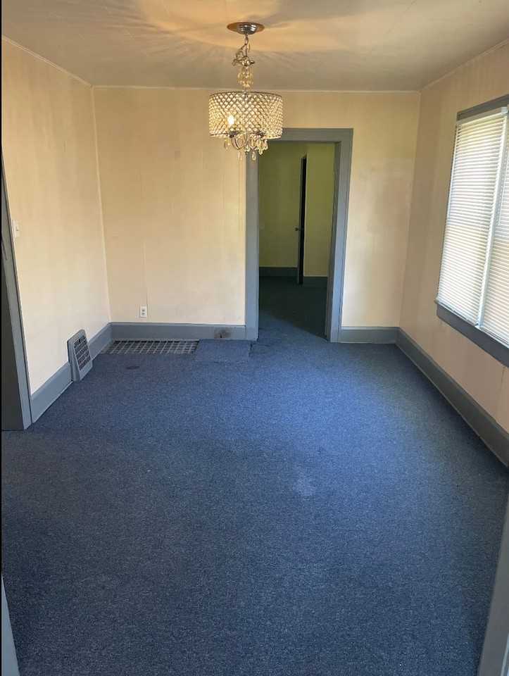 344 Lease St - Photo 4 of 15