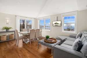 featured image of 8 Hale St #3