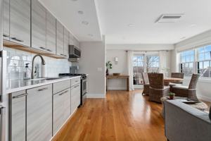 featured image of 8 Hale St #2