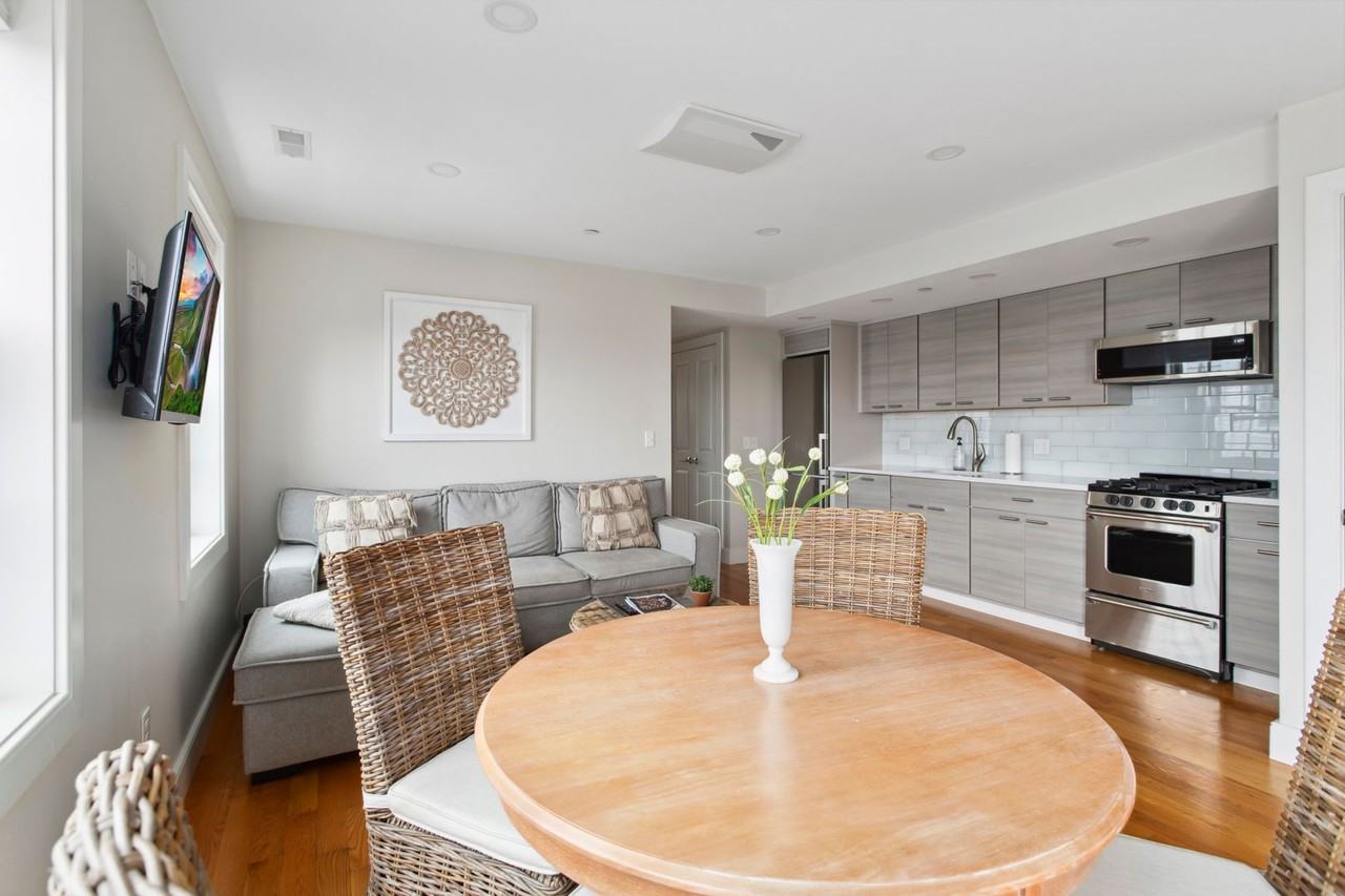 8 Hale Street #2 - Photo 4 of 10