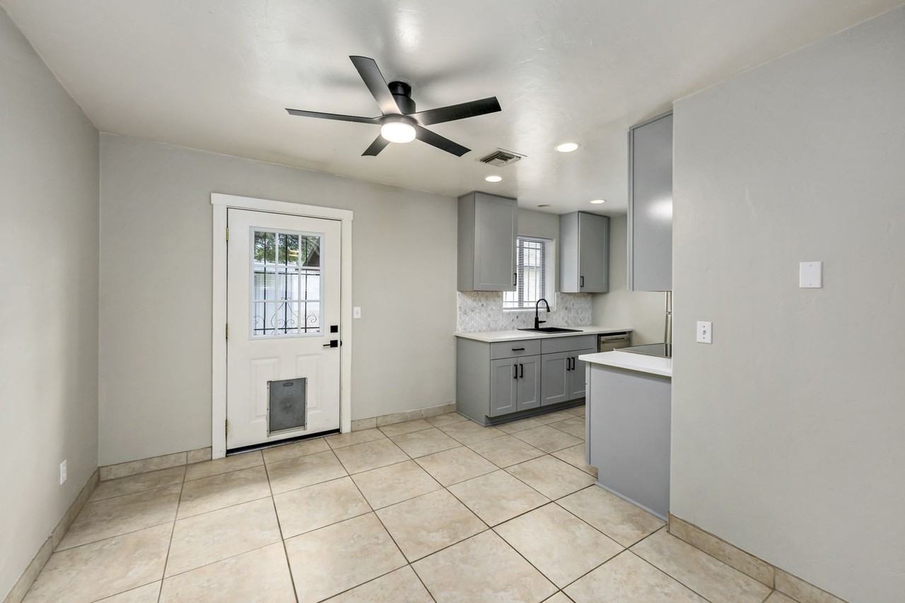 1700 E 9th St #B - Photo 6 of 22