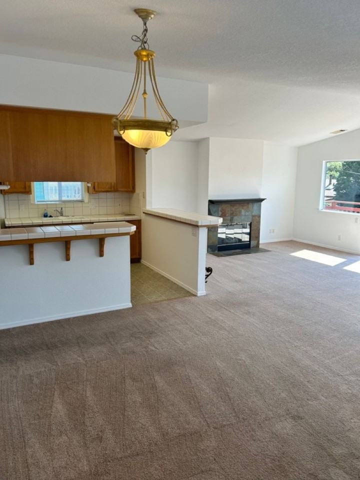 371 Island St - Photo 2 of 23