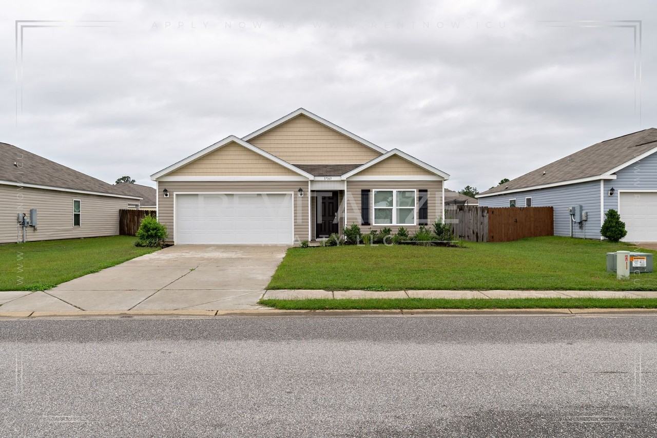 17163 Lanier Blvd - Photo 5 of 46