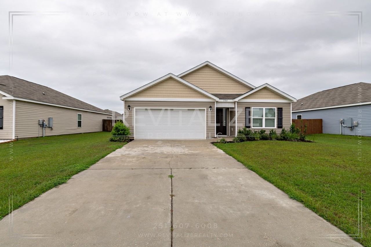 17163 Lanier Blvd - Photo 6 of 46